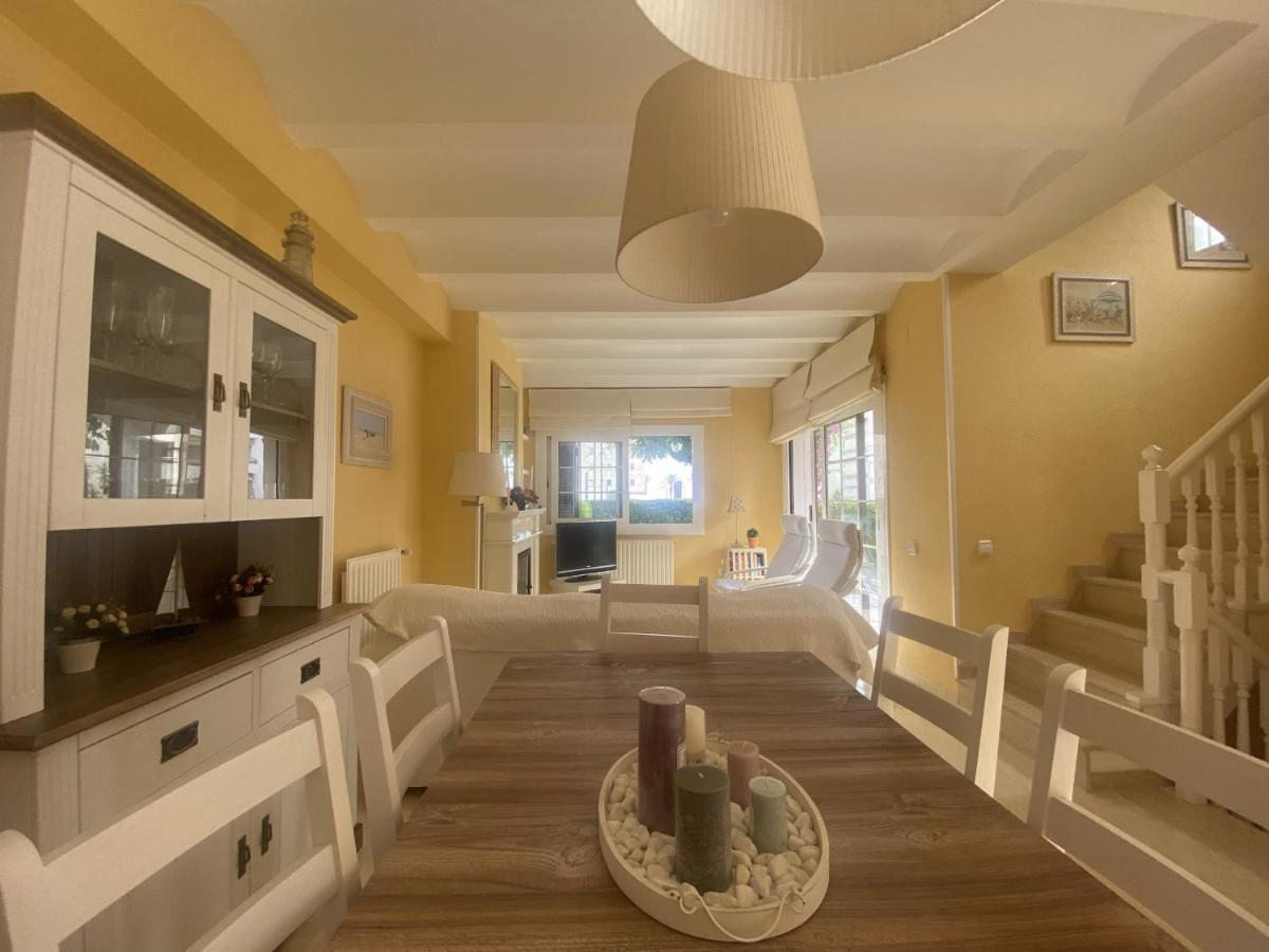 R17 Casa Merce Rodoreda Calafell Kültér fotó