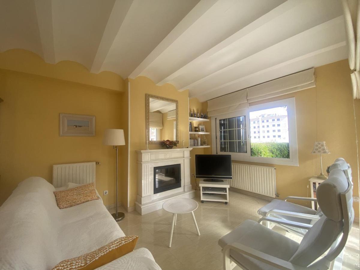 R17 Casa Merce Rodoreda Calafell Kültér fotó
